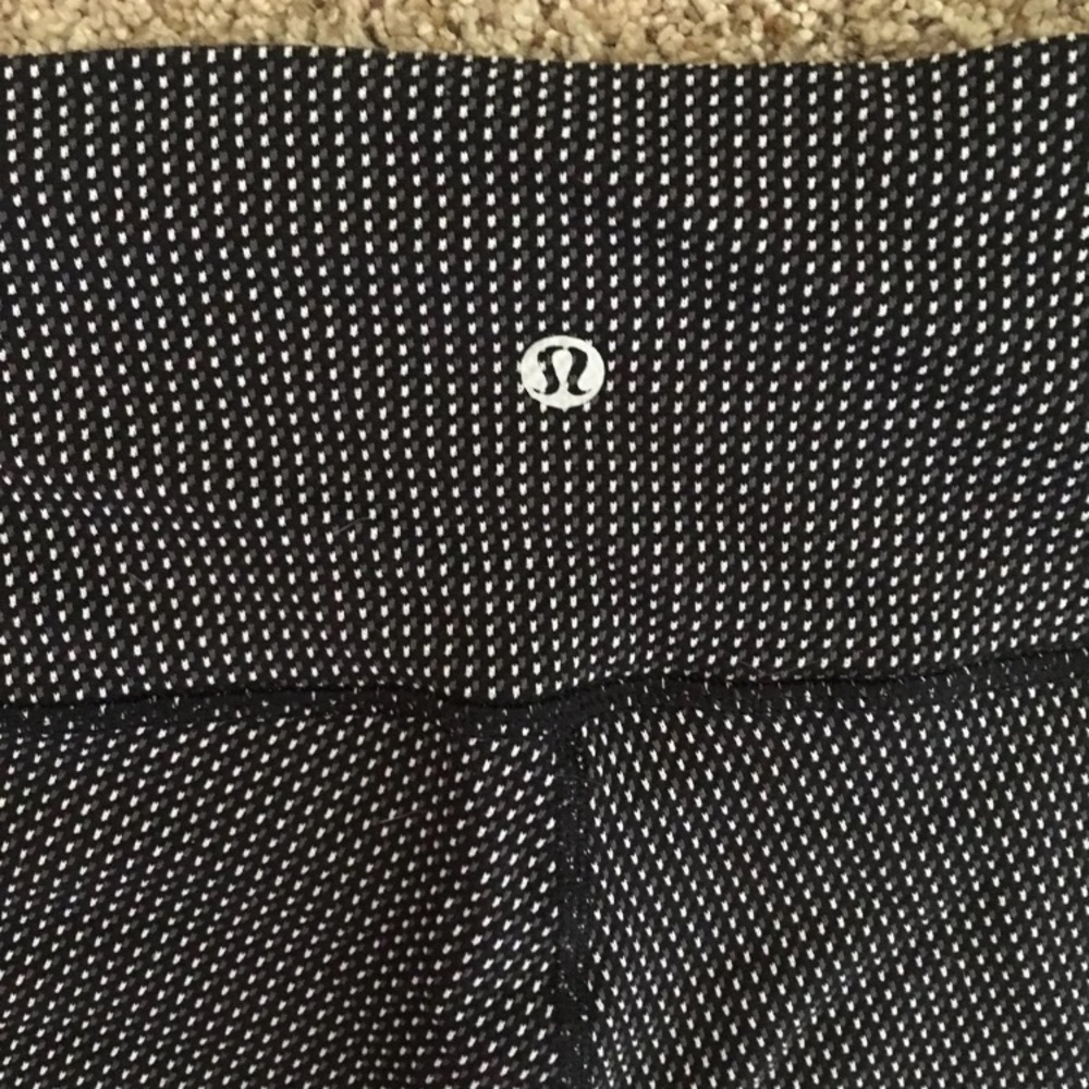 Size 6 lululemon leggings